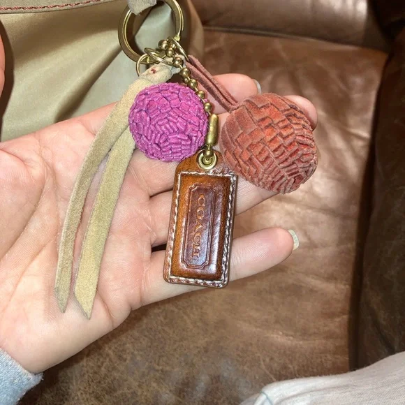 Coach vintage 2005 Hamptons leatherware nylon champagne Tote and Wristlet Set - Picture 10 of 16